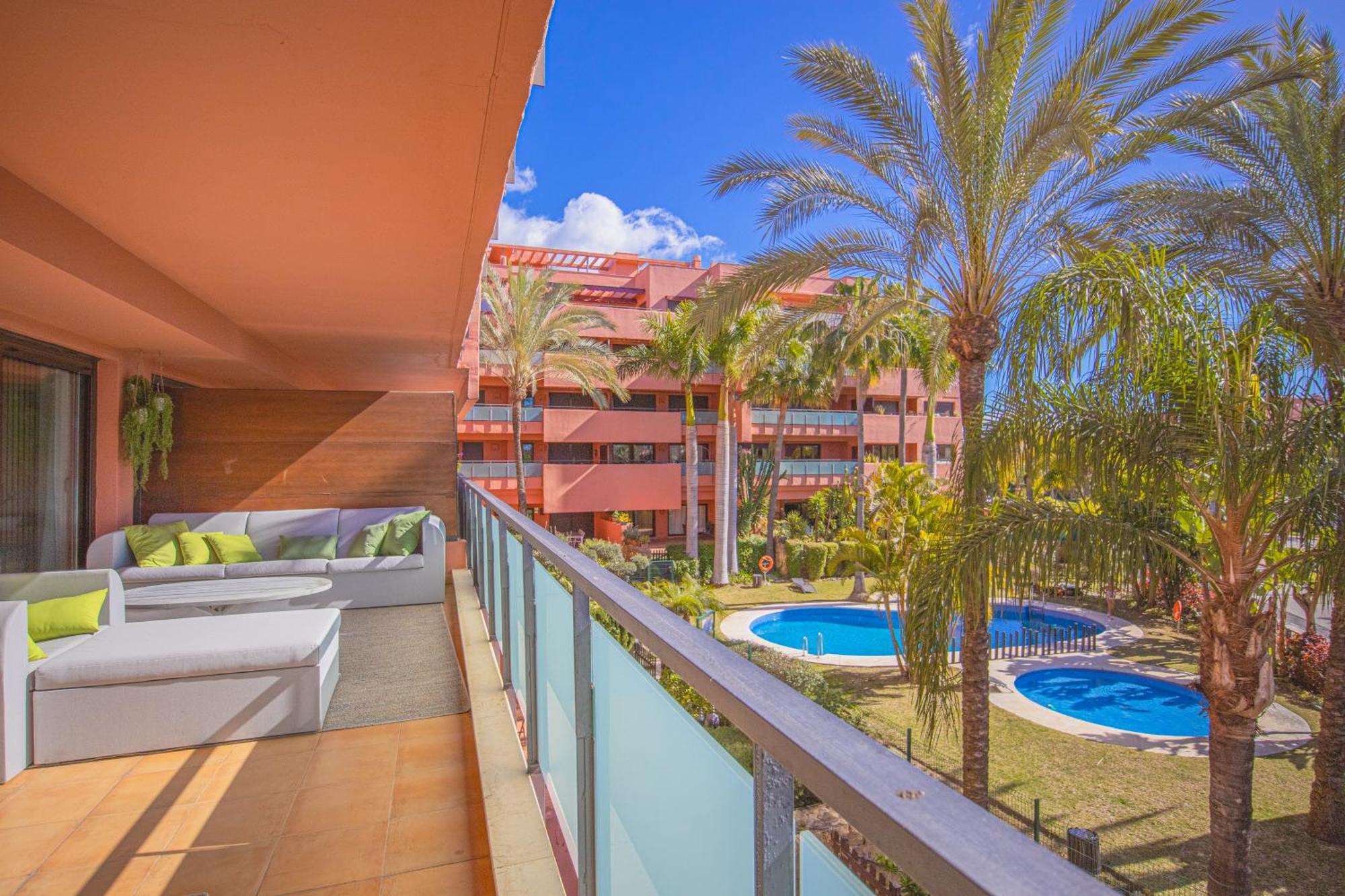 Buenti Apartments Estepona Exteriér fotografie